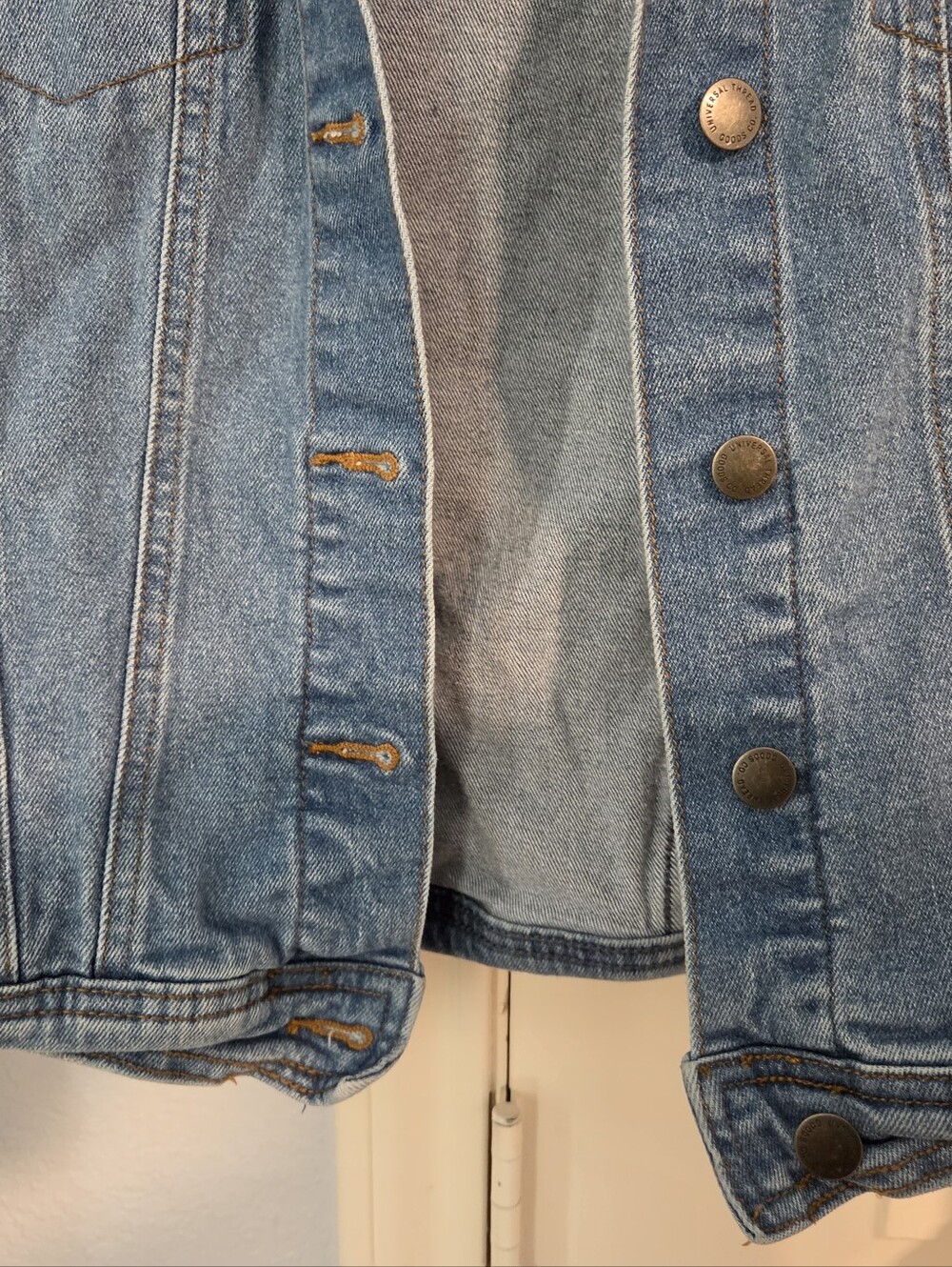 Universal Thread Light Blue Denim Jacket with Button Front Size Small - Picture 6 of 10